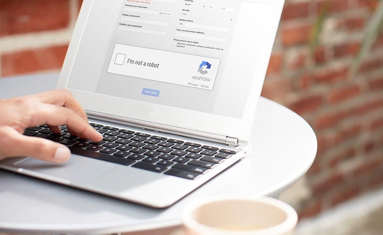 Google создал новую reCaptcha, которая сама отличит бота от человека