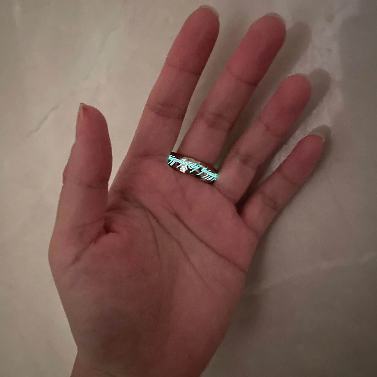 Кольцо Всевластия со светящейся надписью