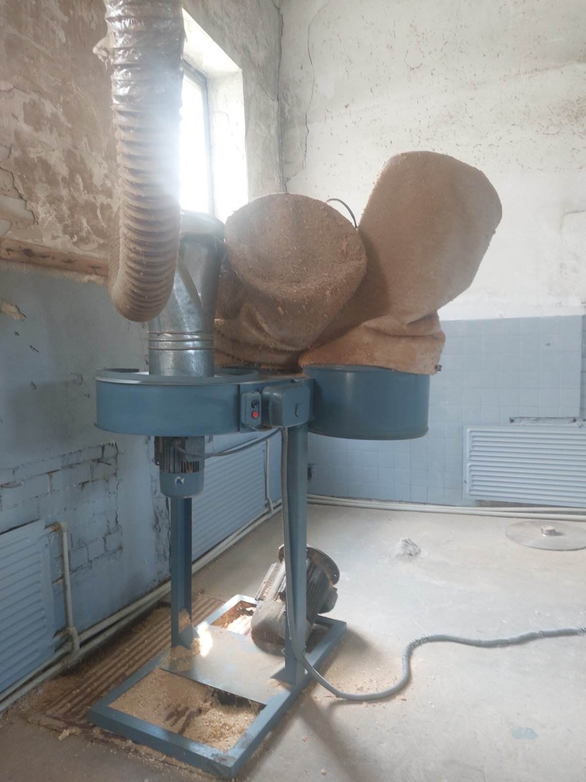 Оренда деревообробного (столярного) цеху