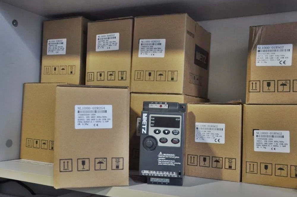 Перетворювач частоти NL1000-01R5G2 1,5кВт 380B/220