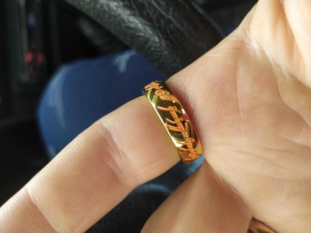 Кольцо Властелин колец со светящимися рунами