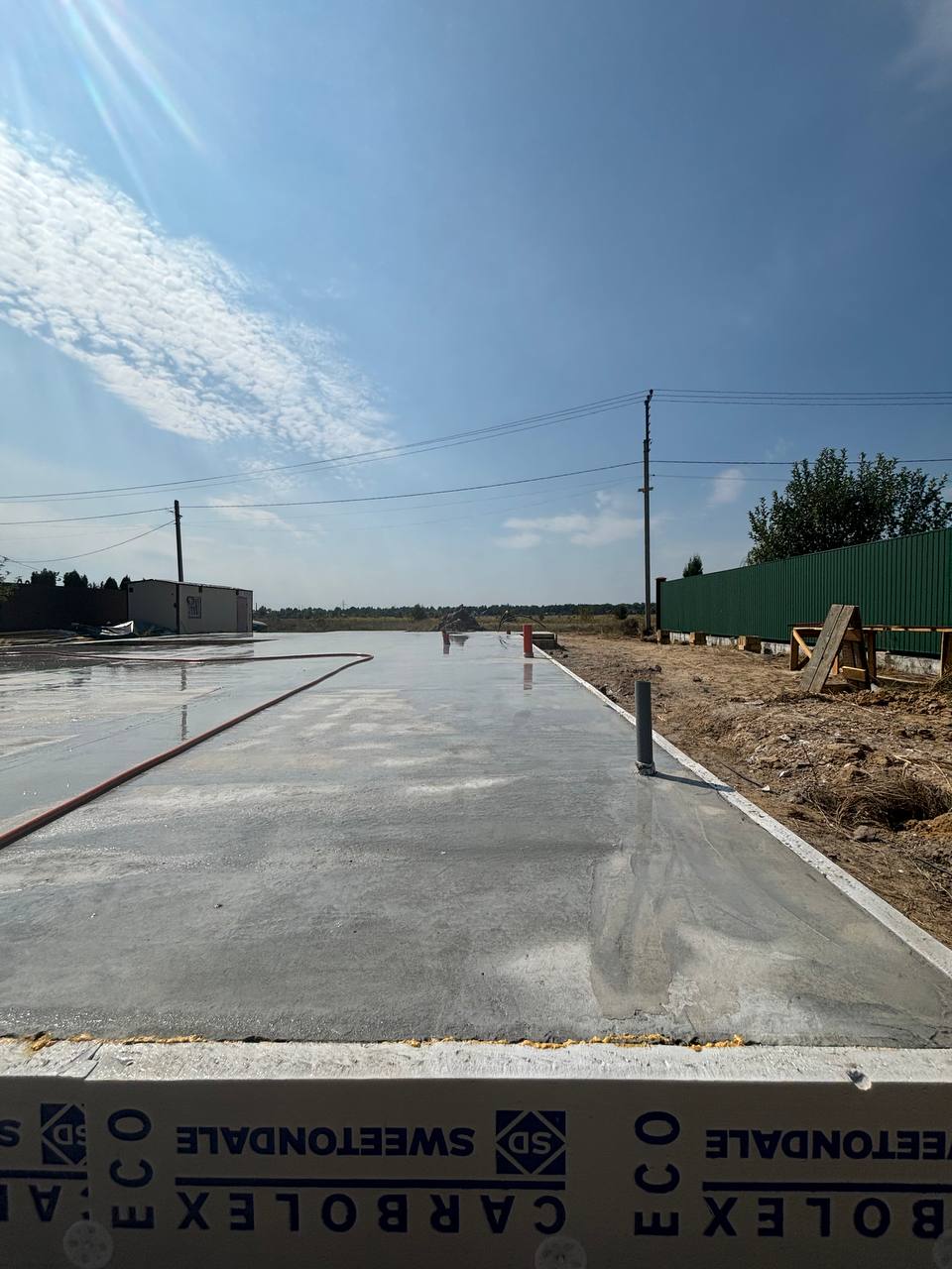 Будівництво будинків – від фундамента до даху