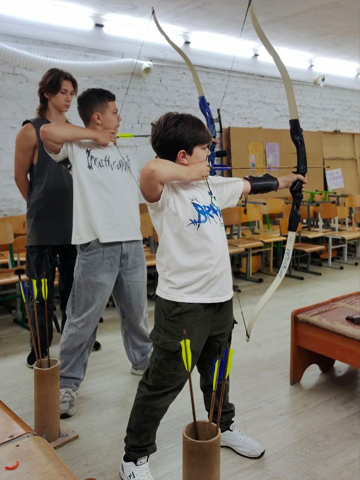 НОВОРІЧНІ СВЯТА У КЛУБІ «ЛУЧНИК»