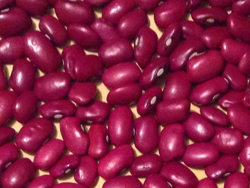 Великий вибір сортової квасолі.