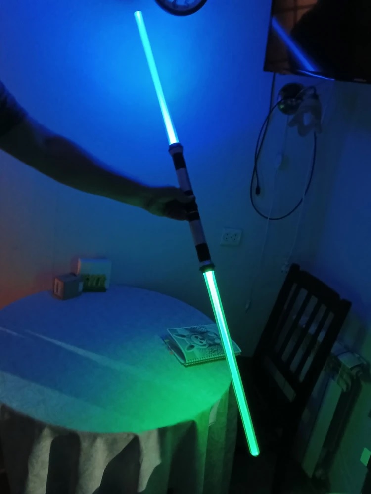 Двусторонний световой меч 132 см, 12 переключаемых цветов кл