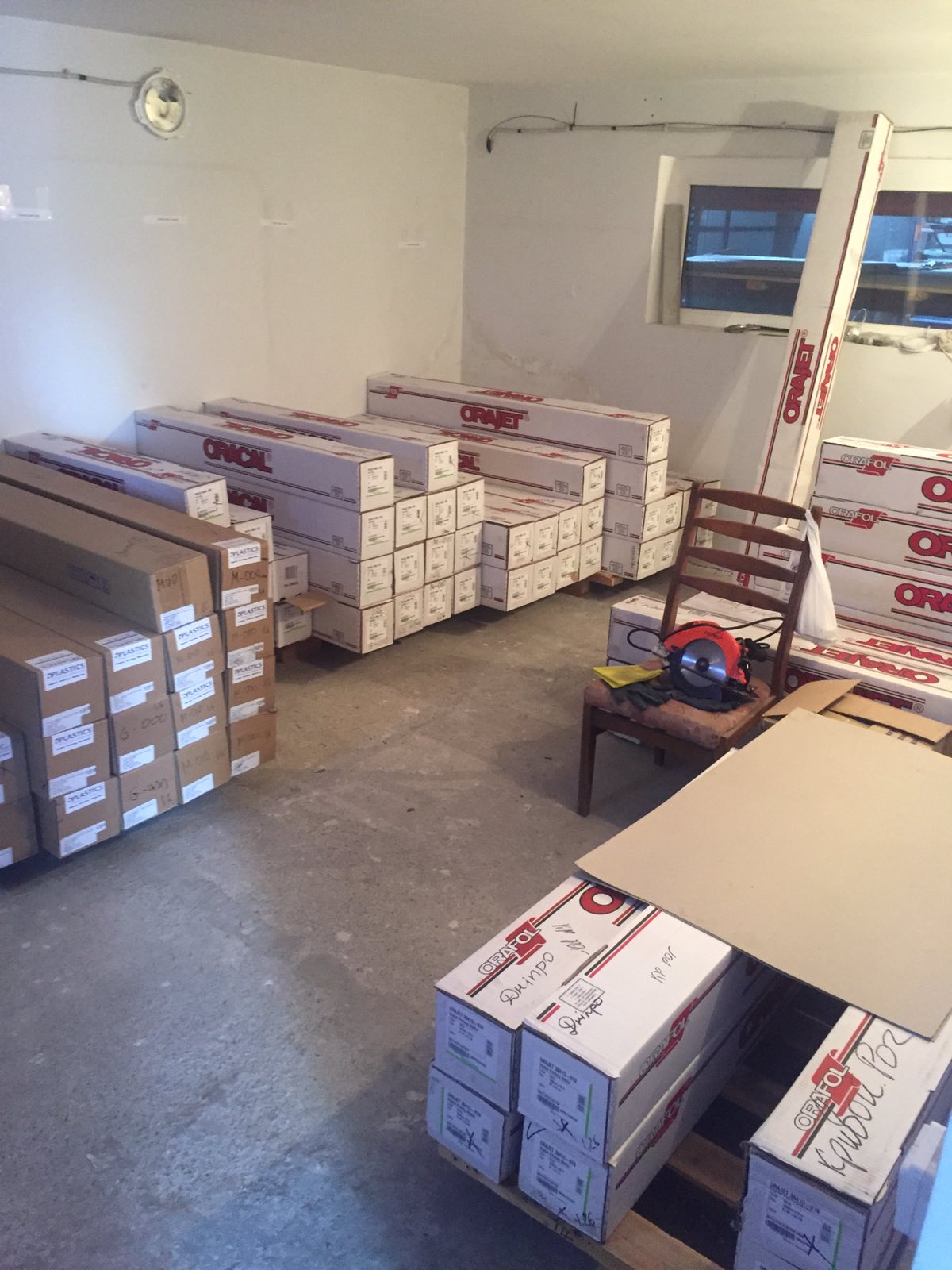 Оренда приміщення 300 м кв на 2-му поверсі з електропідіймач