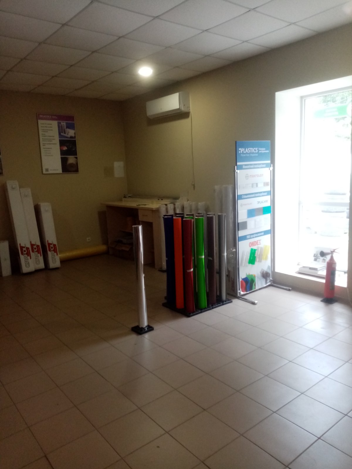 Здається в оренду офісні приміщення 15-100 кв. м., Кривий Рі