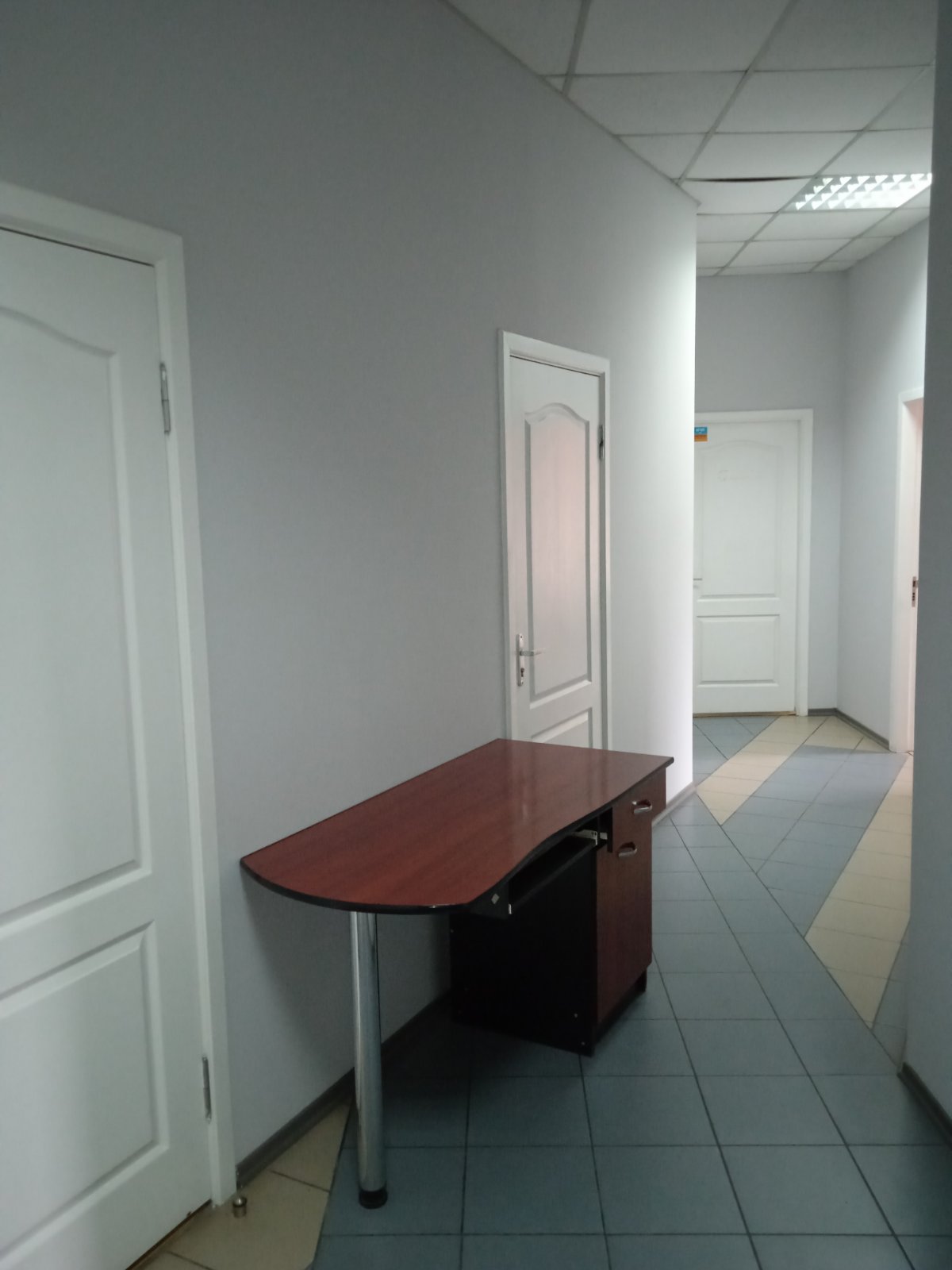 Здається в оренду офісні приміщення 15-100 кв. м., Кривий Рі