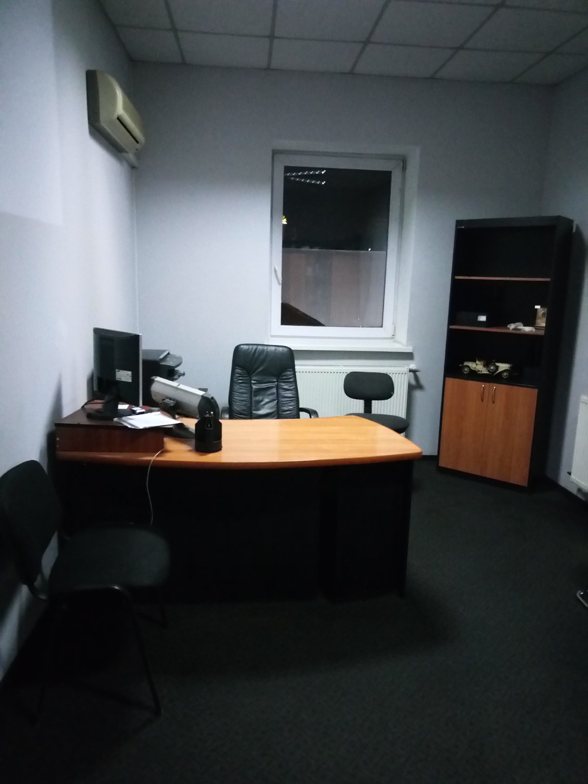 Здається в оренду офісні приміщення 15-100 кв. м., Кривий Рі