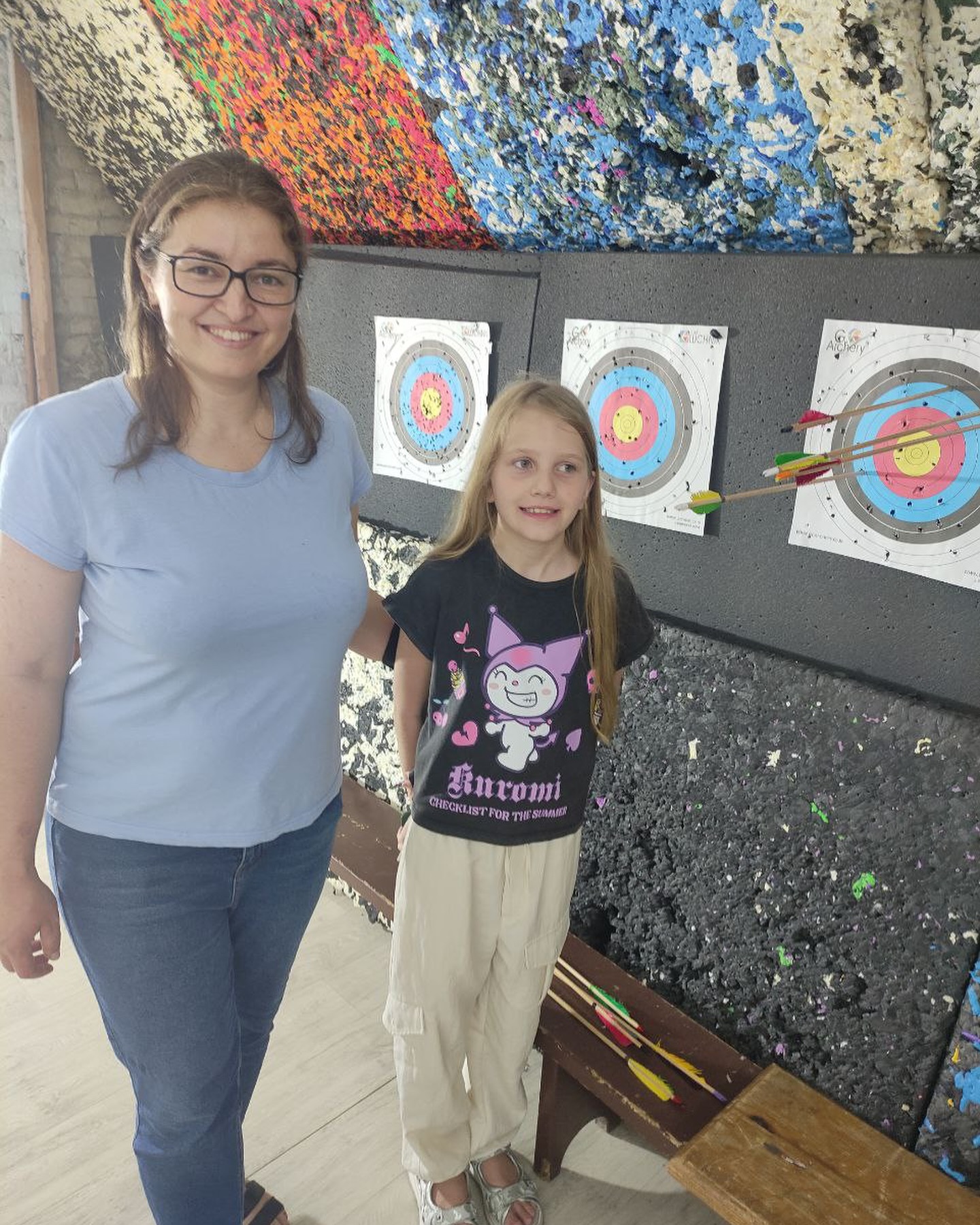 Сімейний відпочинок у Києві — стрільба з лука для дітей